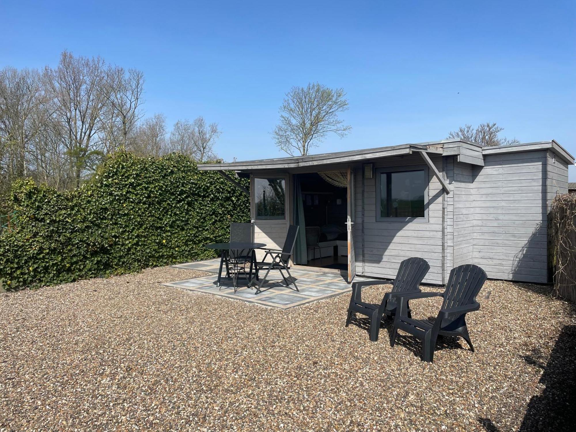 Logeerboerderij De Salix Villa Hitzum Eksteriør billede